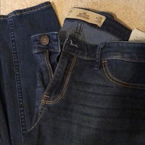 Ladies Hollister jean leggings. New. Size 7.